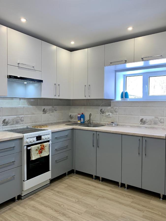 Underhills House Apartment Yaremche Bagian luar foto